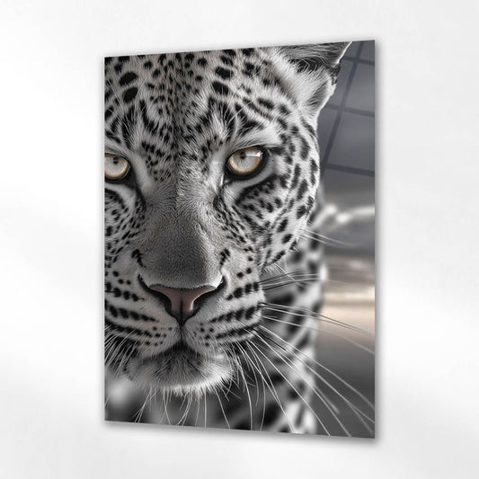 Beyaz Leopar Yakın Plan Siyah Beyaz Cam Tablo