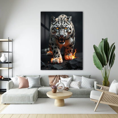 Alevli Kar Leoparı Cam Tablo
