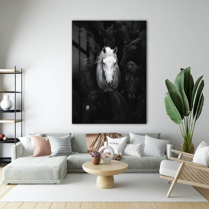 Beyaz At Siyah Sürreal Konsept Cam Tablo