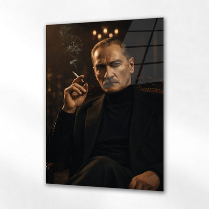 Atatürk Sigara İçen İkonik Portre Cam Tablo