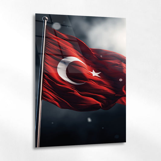 Dalgalanan Türk Bayrağı Rüzgarlı Cam Tablo