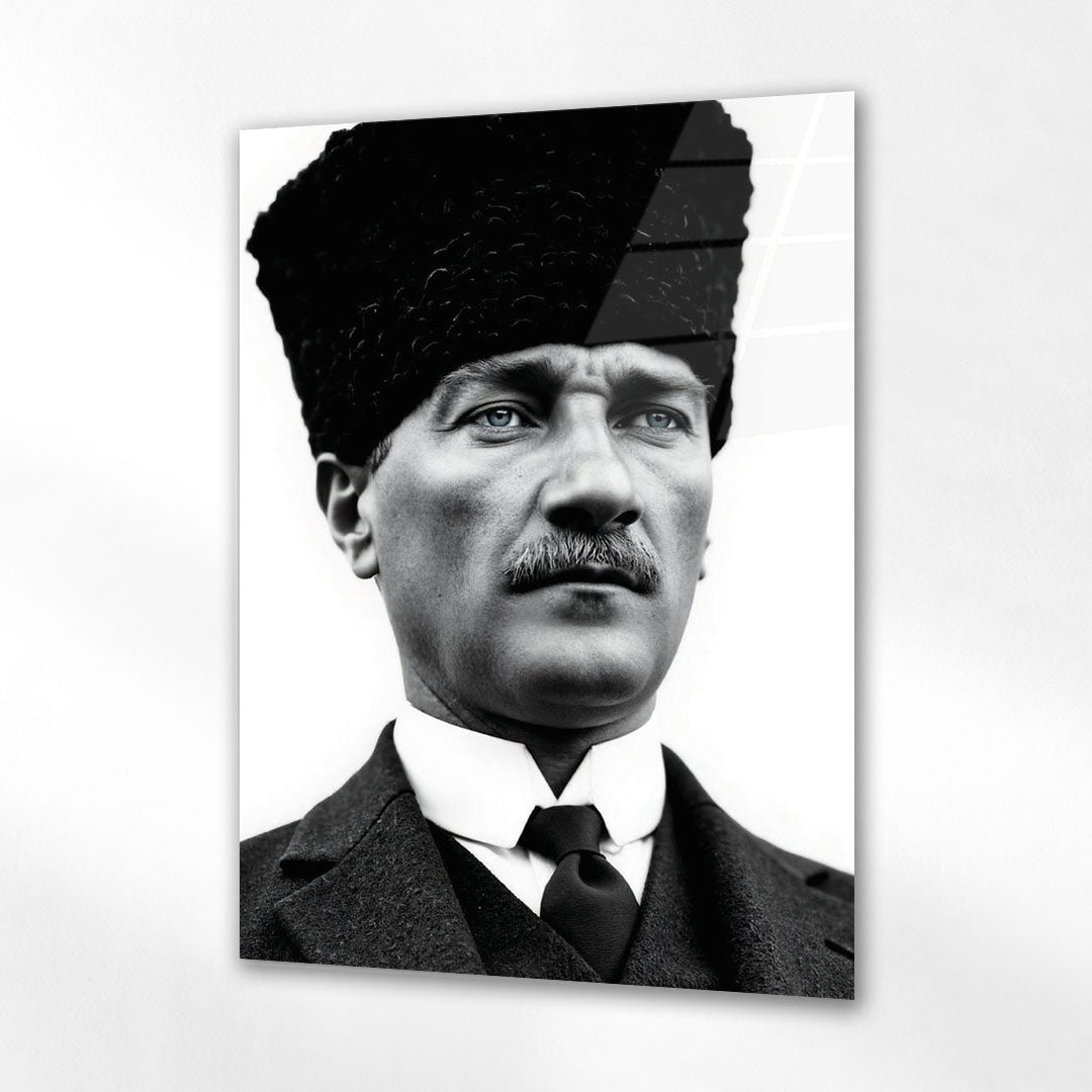 Mustafa Kemal Atatürk Siyah Beyaz Klasik Portre Cam Tablo